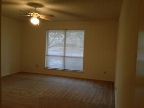 5807 Roxanne Dr in Waco, TX - Building Photo - Building Photo