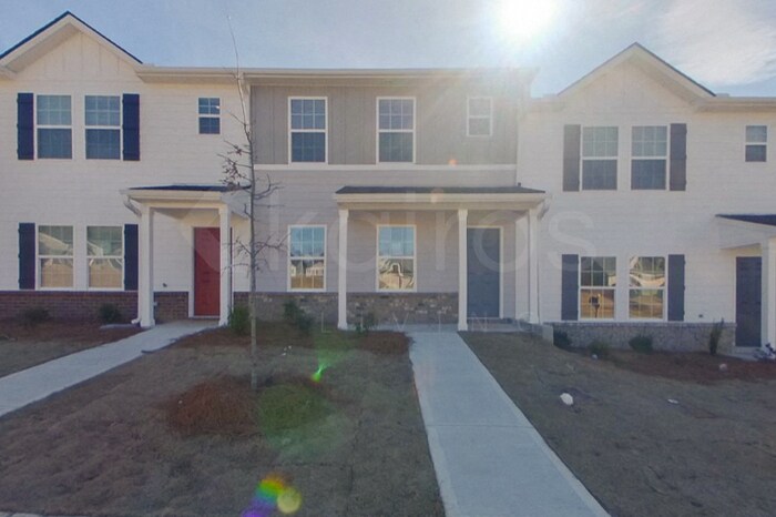 520 Ivy Brook Way in Macon, GA - Building Photo