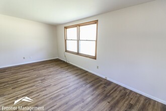 2326 Kraig Rd in Manhattan, KS - Building Photo - Building Photo