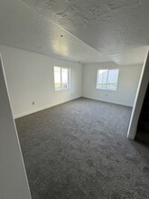 838 S Criddle Rd in Syracuse, UT - Building Photo - Building Photo