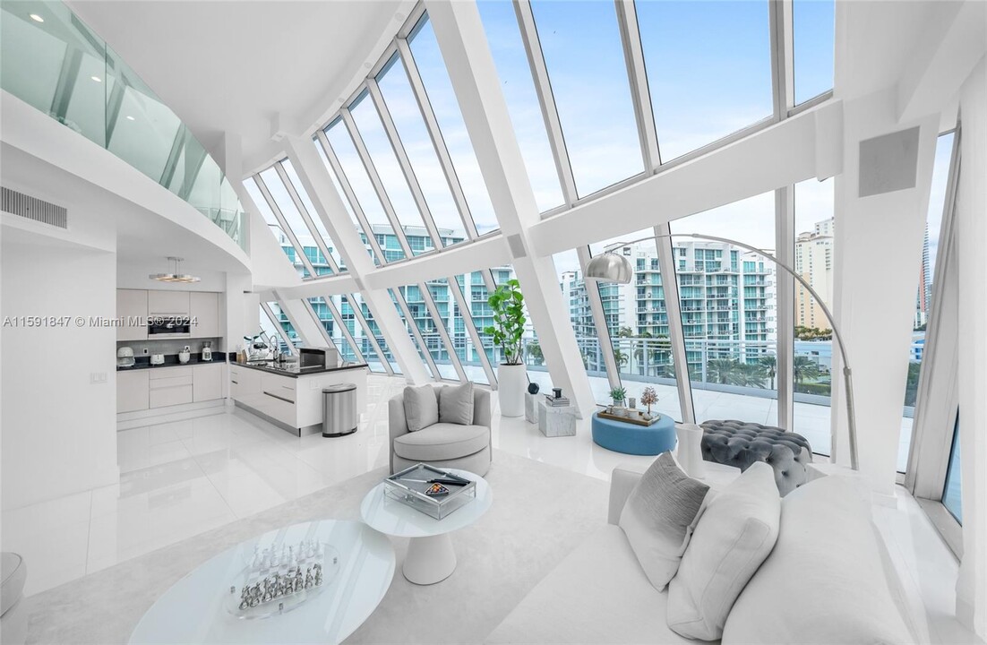 2950 NE 188th St, Unit 547 in Aventura, FL - Building Photo