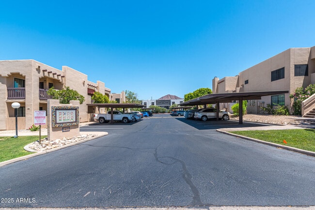 property at 5402 E Windsor Ave