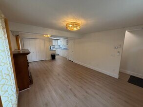 27 Flint Pond Dr in Hollis, NH - Building Photo - Building Photo