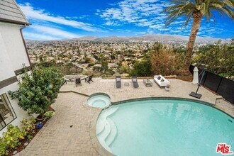 3485 Ridgeford Dr in Westlake Village, CA - Building Photo - Building Photo