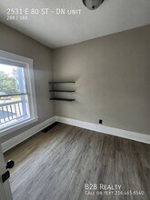 2531 E 80th St-Unit -DN unit in Cleveland, OH - Foto de edificio - Building Photo