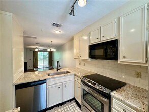 1804 Capital Pkwy in Austin, TX - Building Photo - Building Photo
