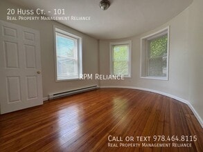 20 Huss Ct in Lynn, MA - Building Photo - Building Photo