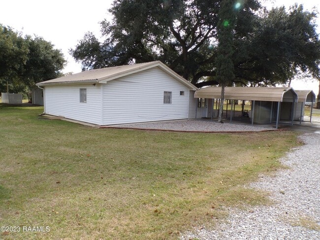 property at 212 Thoroughbred Dr