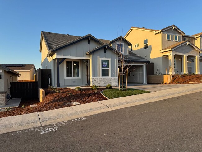 property at 903 Mirage Ln
