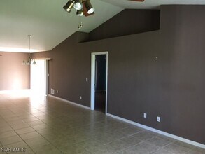 512 NW 5th Terrace in Cape Coral, FL - Building Photo - Building Photo