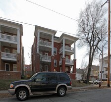 223-225 W 38th St in Kansas City, MO - Building Photo