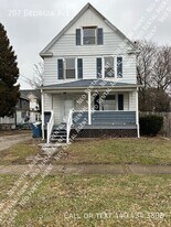 207 Georgia Ave in Lorain, OH - Building Photo
