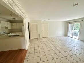 372 Heather Croft in Egg Harbor Township, NJ - Building Photo - Building Photo