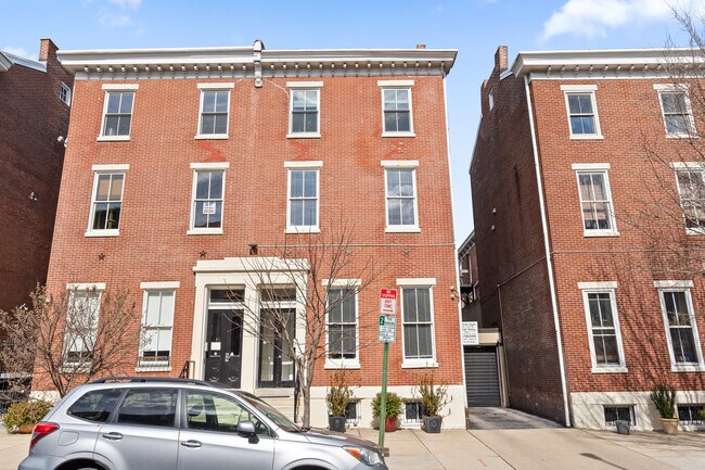 1613 Green St, Unit 2