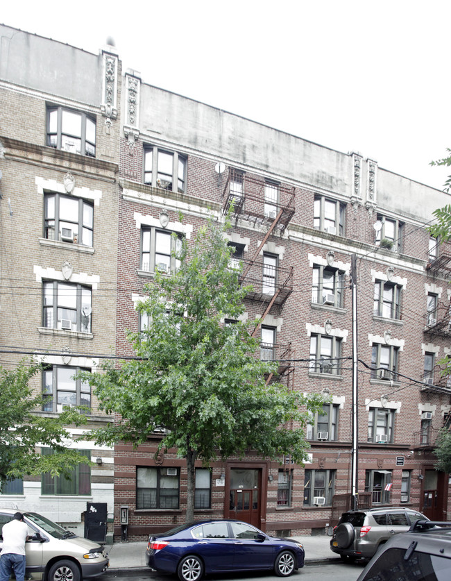 295 E 162nd St in Bronx, NY - Foto de edificio - Building Photo