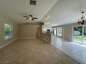 681 19th St SW in Naples, FL - Building Photo - Building Photo