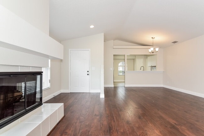 538 Beth Ann St in Valrico, FL - Foto de edificio - Building Photo