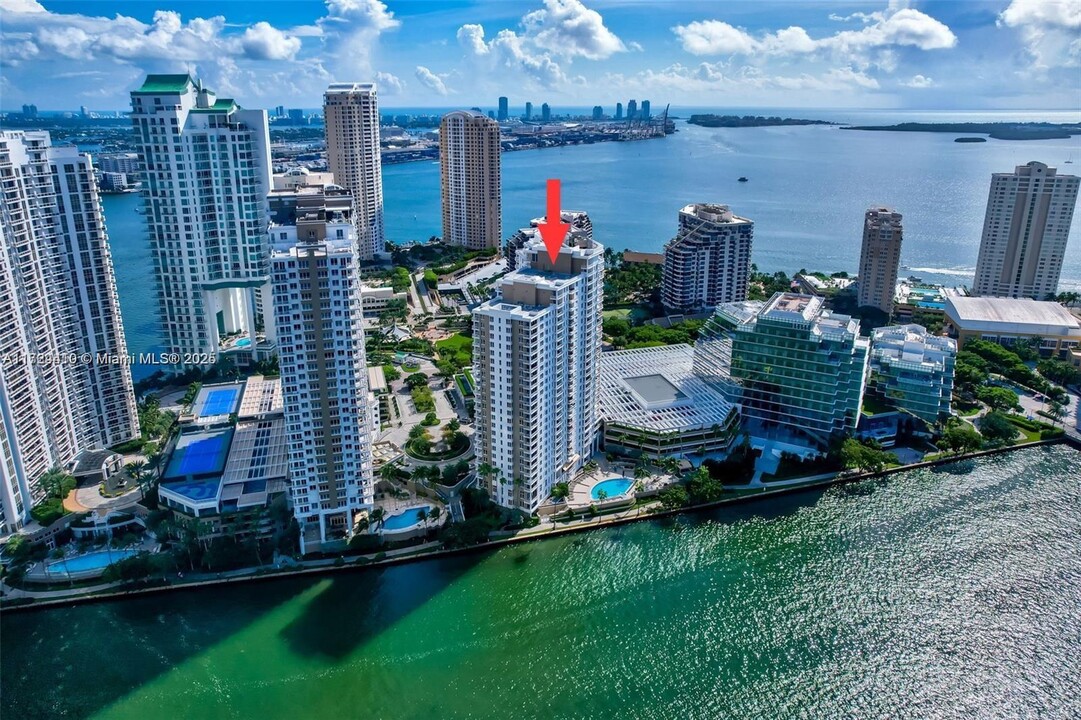 701 Brickell Key Blvd, Unit # 701 in Miami, FL - Building Photo