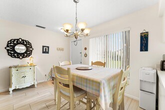5312 Bosque Ln in West Palm Beach, FL - Building Photo - Building Photo