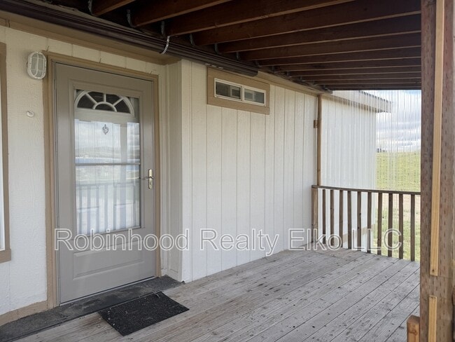 434 Gypsum Ln in Spring Creek, NV - Building Photo - Building Photo