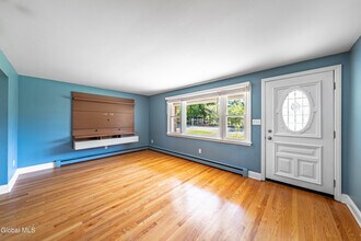 533 Church Rd in Albany, NY - Building Photo - Building Photo