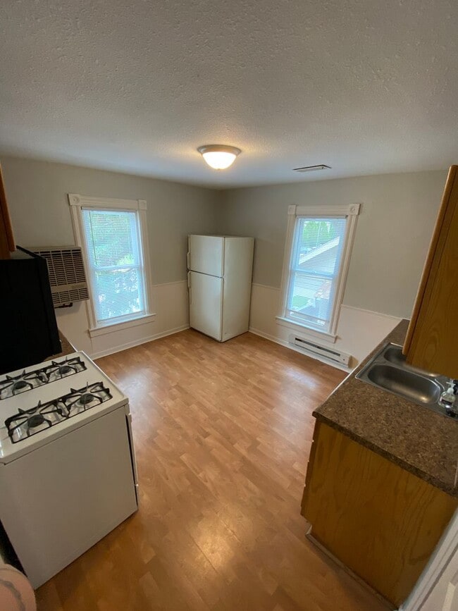104 8th St NW in Faribault, MN - Building Photo - Building Photo