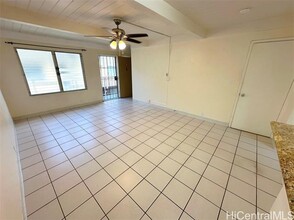 823 Ala Lilikoi St in Honolulu, HI - Building Photo - Building Photo