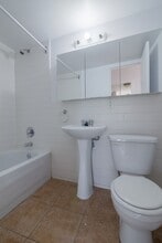 6525 de la Cote-Saint-Luc in Montréal, QC - Building Photo - Building Photo