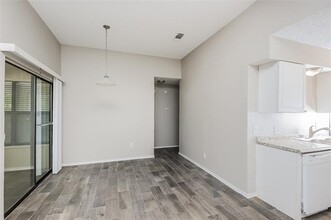 7328 Silver Sage Dr in Fort Worth, TX - Building Photo - Building Photo