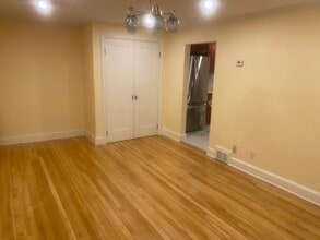 6 Southmere Rd in Boston, MA - Foto de edificio - Building Photo