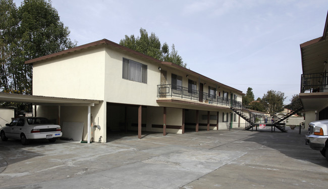 8121-8135 4th St in Buena Park, CA - Building Photo - Building Photo