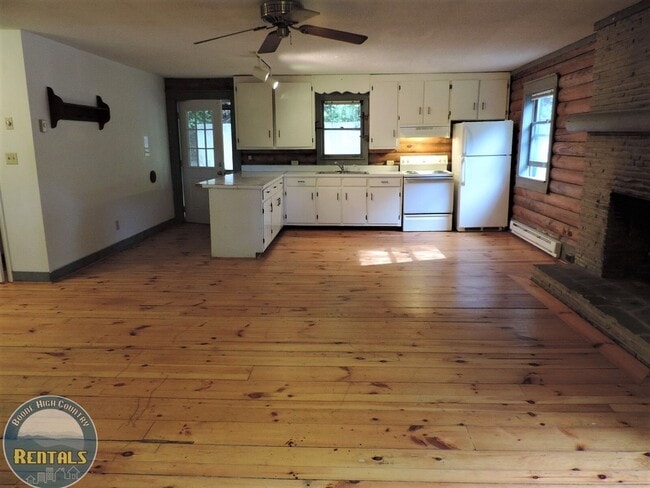 233 Alpine Acres Rd in Vilas, NC - Building Photo - Building Photo