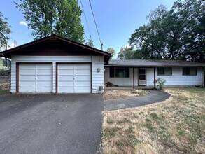 10300 SW 4th Ave in Portland, OR - Building Photo - Building Photo