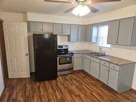 5246 E Calla Rd in New Middletown, OH - Building Photo