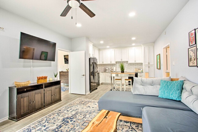 property at 2164 Tanglewood Blvd