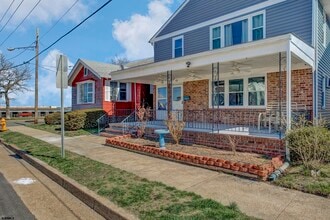 13 N Victoria Ave in Ventnor City, NJ - Building Photo - Building Photo