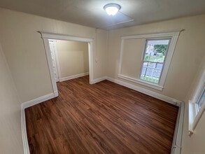 17 Roosevelt St in Hartford, CT - Building Photo - Building Photo