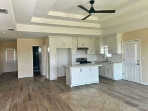 14 N 109th St in Alton, TX - Building Photo - Building Photo