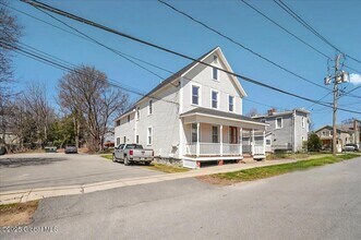 3 Waterbury St in Saratoga Springs, NY - Building Photo - Building Photo