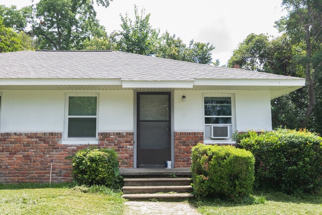 property at 1207 N Martin Luther King Jr Blvd.
