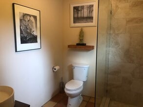 788 Ferguson Rd, Unit Cottage in Sebastopol, CA - Building Photo - Building Photo
