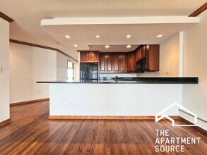 1354 N Dearborn St, Unit 19M in Chicago, IL - Foto de edificio - Building Photo