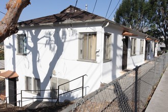 1266 Isabel St in Los Angeles, CA - Building Photo - Building Photo