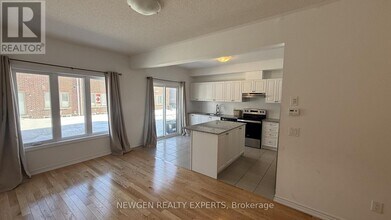 33 MacKenzie St in Southgate, ON - Building Photo - Building Photo