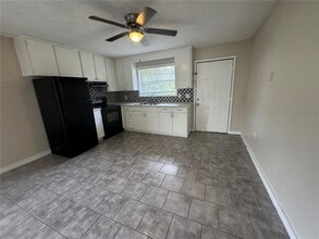 106 Jasper St in Bushnell, FL - Building Photo - Building Photo