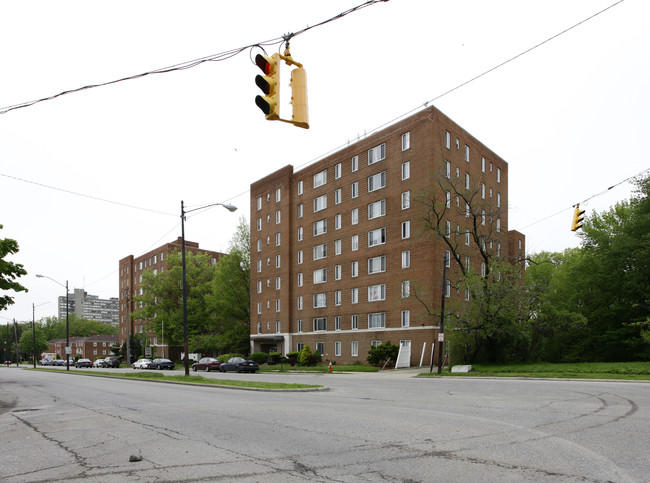 Forest Hill Park Apartments in Cleveland, OH - Building Photo - Building Photo