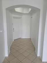 8882 W Flagler St-Unit -207 in Miami, FL - Building Photo - Building Photo
