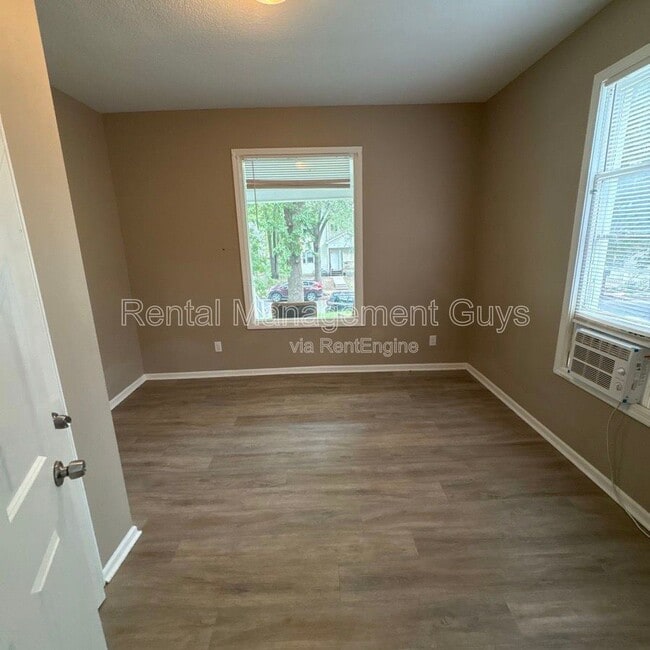 2935 N Aldrich Ave in Minneapolis, MN - Building Photo - Building Photo