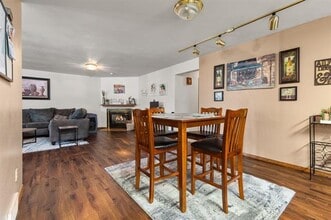 510 E Peter Ln in Little Chute, WI - Foto de edificio - Building Photo