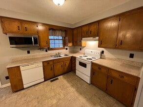 3105 Spring Creek Ct in Clarksville, TN - Building Photo - Building Photo